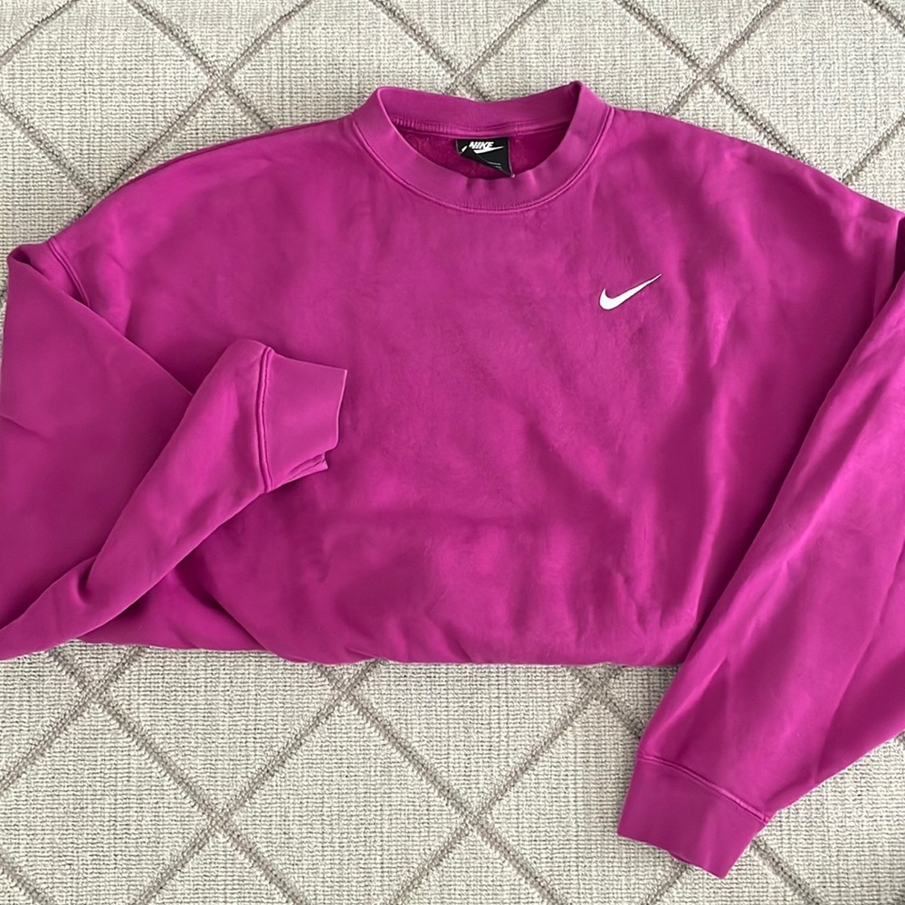 Fuchsia Nike crew neck